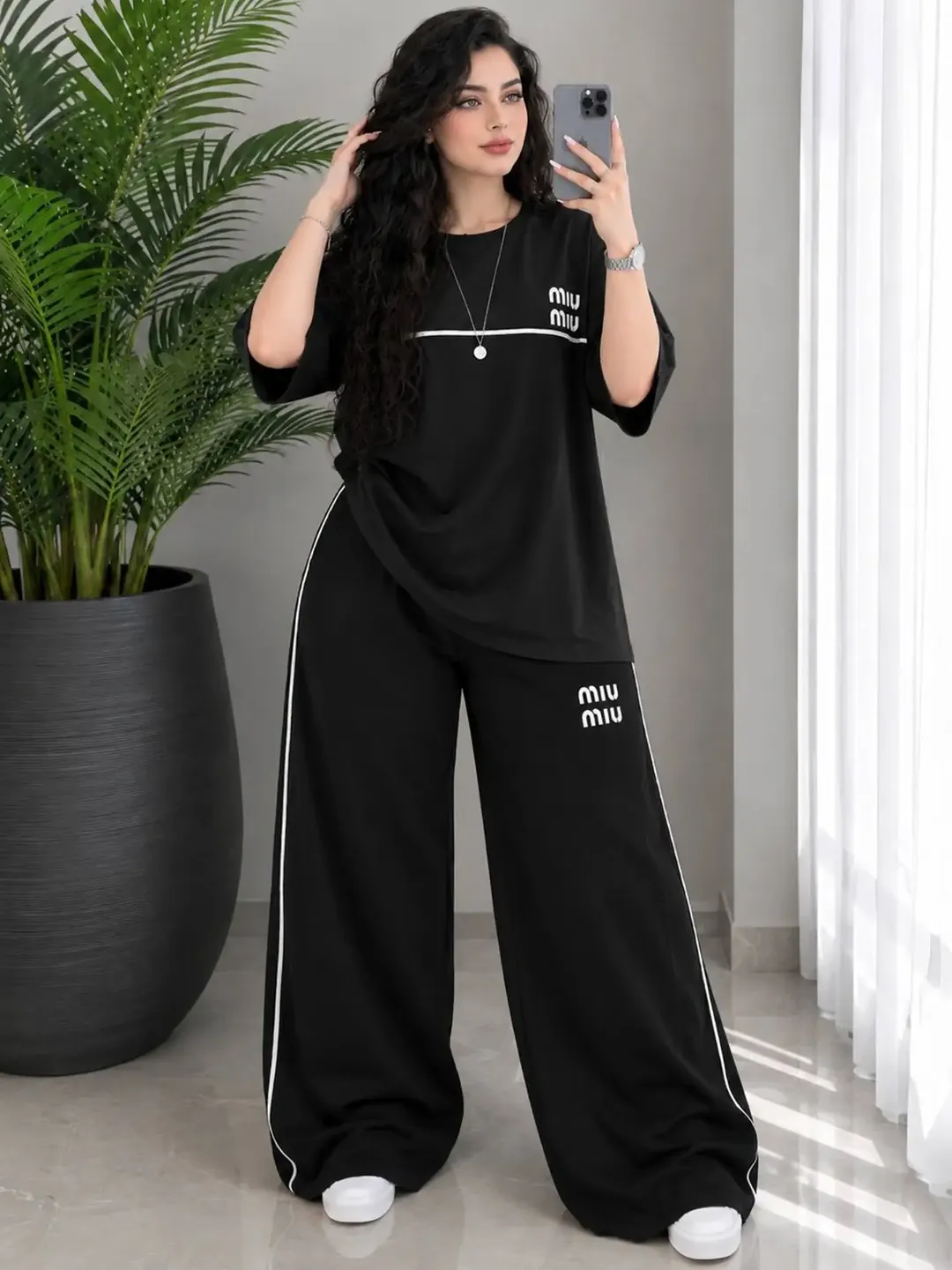 ست دو تیکه (تیشرت + شلوار) Miu Miu