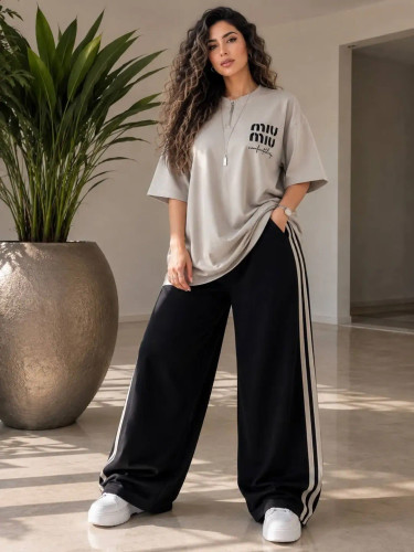 ست دو تیکه (تیشرت + شلوار) Miu Miu سایز فری تا ۴۸