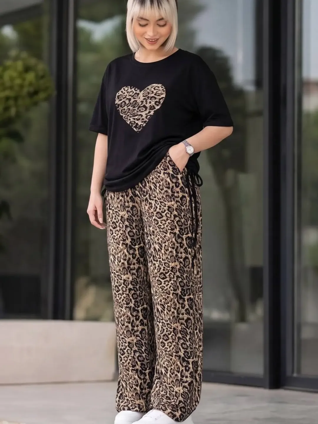 ست تیشرت و شلوار زنانه طرح پلنگی
