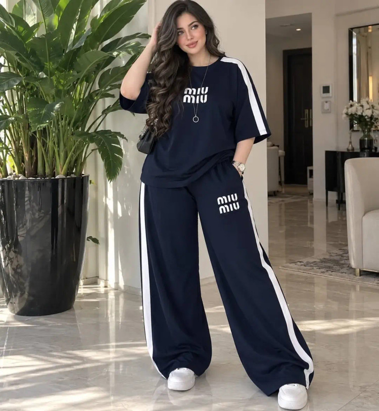 ست دو تیکه تیشرت و شلوار گلکسی پنبه Miu Miu