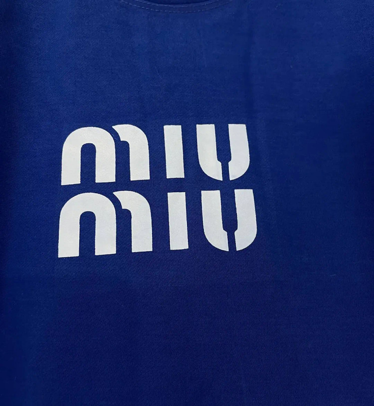 ست دو تیکه تیشرت و شلوار گلکسی پنبه Miu Miu
